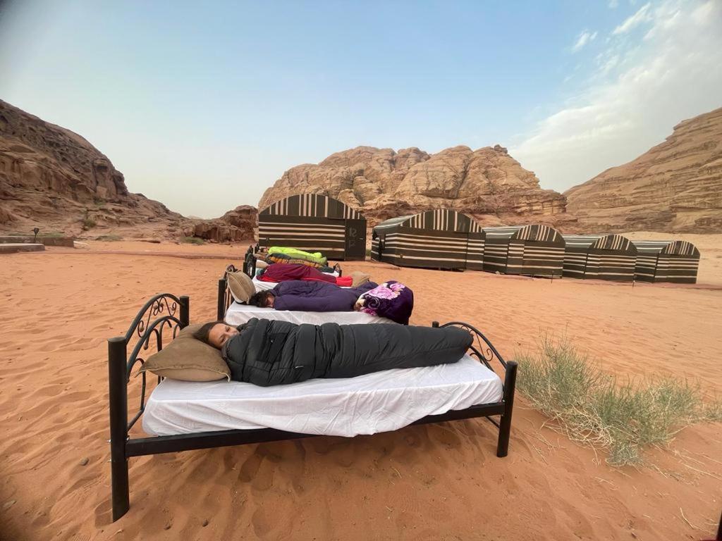 Bedouin Tours Camp Hotel Wadi Rum Eksteriør billede